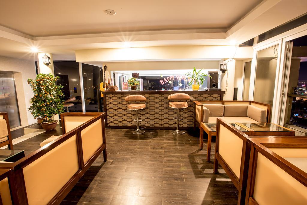 Gold Hotel Hue Exterior foto